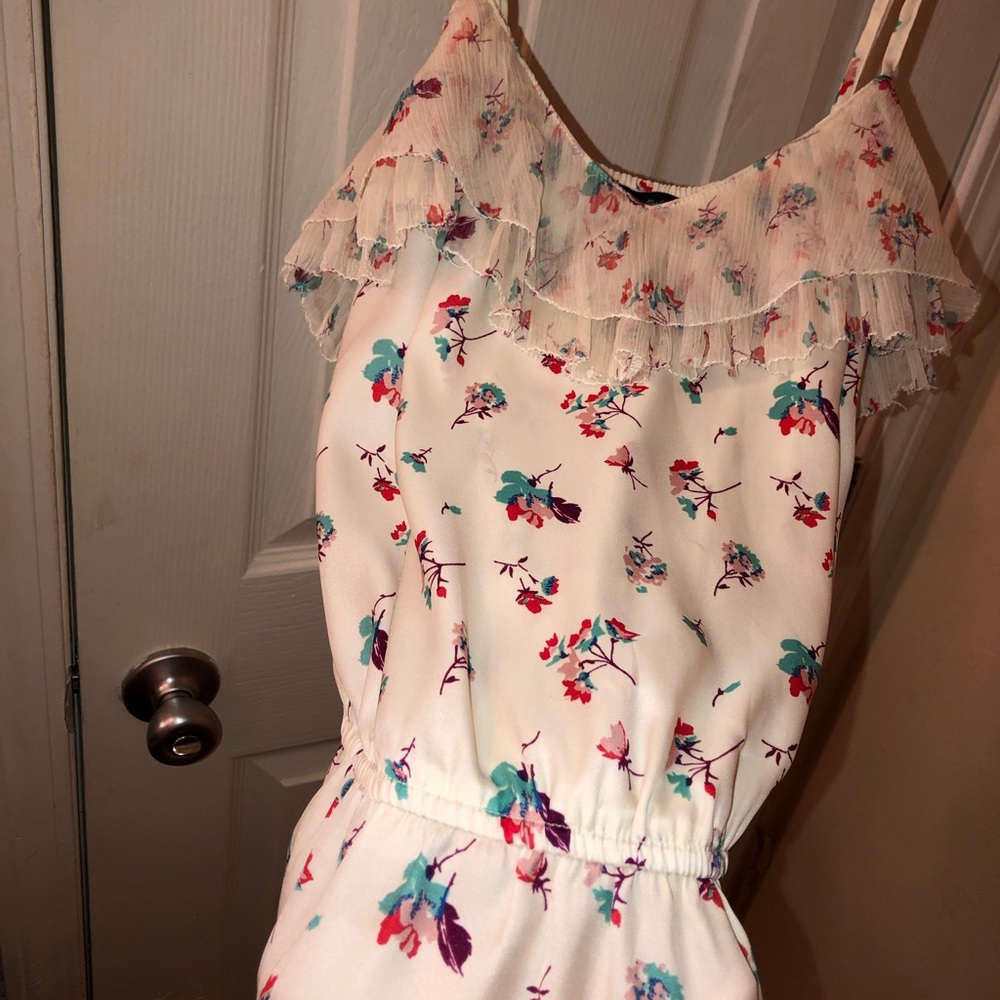 American Eagle outfitters ruffle top